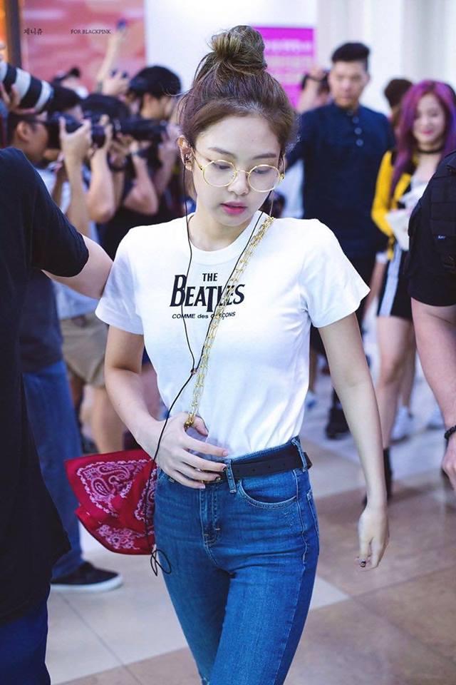Biến sân bay thành sàn catwalk, Black Pink Jennie khiến cư dân mạng phát cuồng vì quá đẹp-14