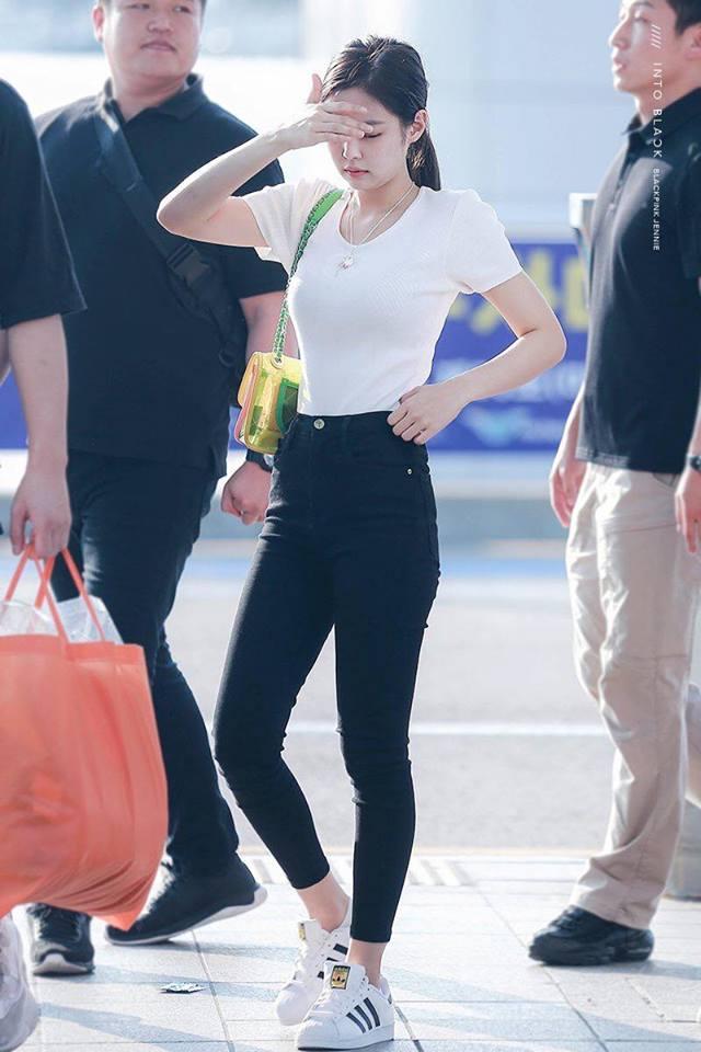 Biến sân bay thành sàn catwalk, Black Pink Jennie khiến cư dân mạng phát cuồng vì quá đẹp-7