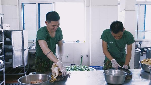 Mr Cần Trô thái thịt lợn nhoay nhoáy, Đại Nhân đứt từng đoạn ruột khi chặt thịt gà mà ngỡ sát sinh-4