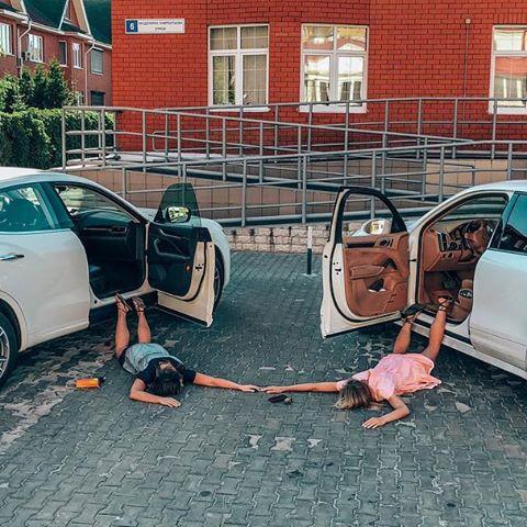 Hội con nhà giàu tích cực lăng xê mốt chụp ảnh ngã sấp mặt khiến dân tình cười muốn xỉu-11