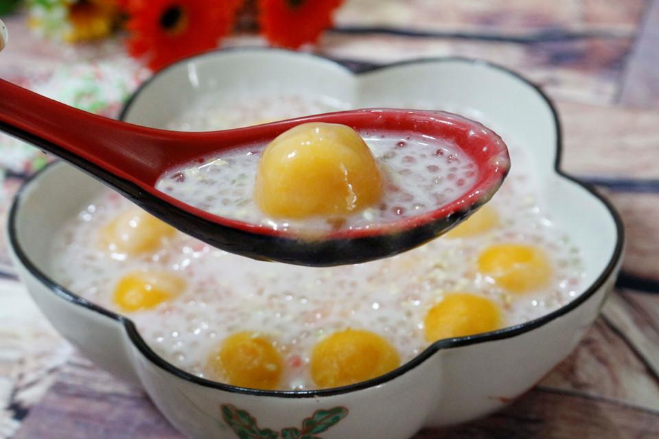 Nấu chè khoai lang dẻo trân châu bột báng ngon ngất ngây-8