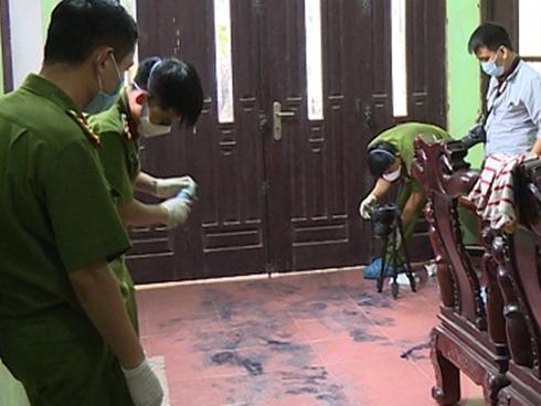 Bố bàng hoàng kể phút chứng kiến vợ chồng con trai bị kẻ lạ mặt giết trong đêm