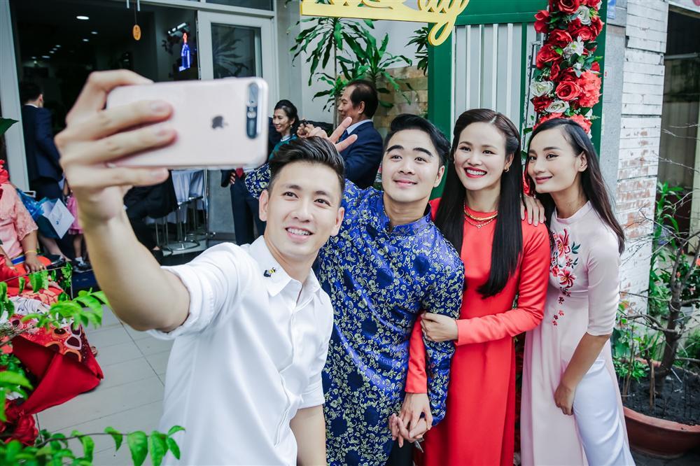 Á hậu Tú Anh thừa nhận: Từ ngày lấy chồng xong tôi hiền thật đấy-7