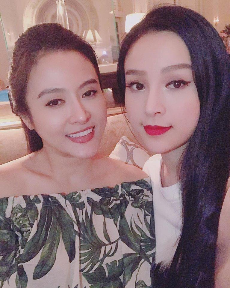 Mỹ nhân phim Quỳnh búp bê khoe nhan sắc mặt học sinh thân hình phụ huynh-10