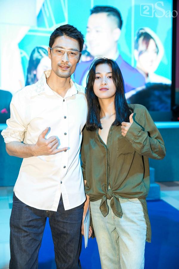 Chân dung bạn gái đẹp tựa hotgirl kém Johnny Trí Nguyễn 15 tuổi khiến nam tài tử say như điếu đổ-1