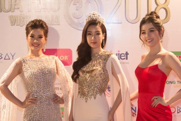 Gừng càng già càng cay, dàn Hoa hậu Việt Nam ở ẩn bất ngờ tái xuất lộng lẫy không kém cạnh đàn em-14