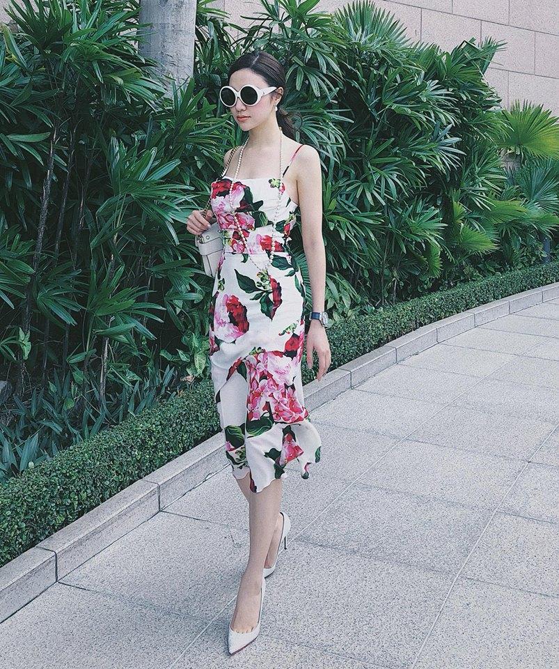 Mừng lấy lại Facebook sau thời gian đóng cửa, gái 2 con Huyền Baby khoe triệt để vòng 3 cực gợi cảm-6