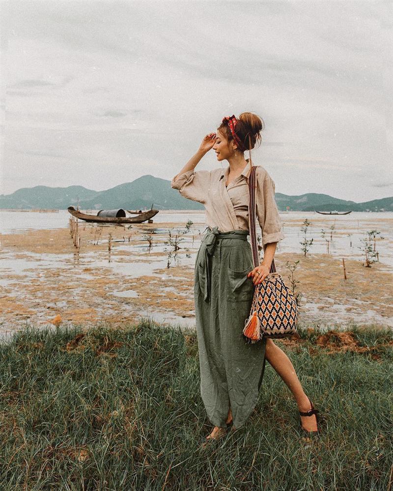 Loạt hot girl không hẹn mà rủ nhau du lịch Việt Nam-2