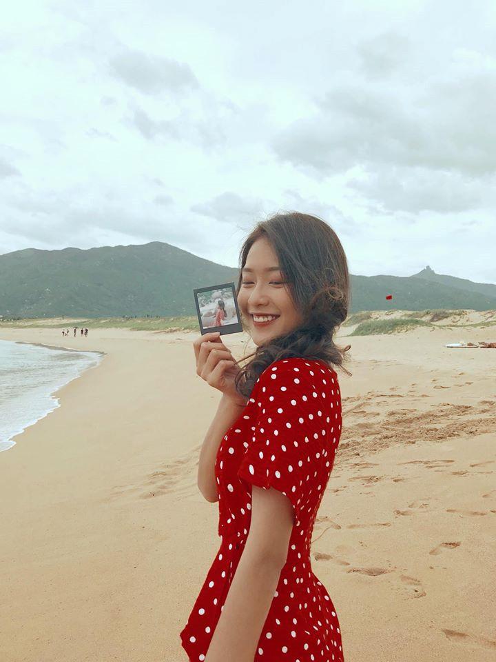 Hậu trường Hậu duệ mặt trời: Khả Ngân khoe lưng trần cháy sạm-1