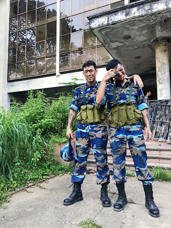 Hậu trường Hậu duệ mặt trời: Khả Ngân khoe lưng trần cháy sạm-6