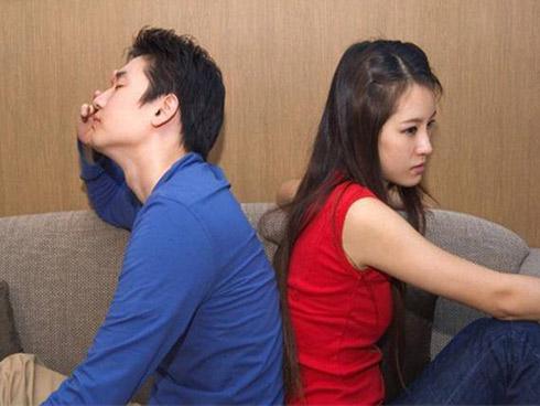 Đi 7 km theo đoàn rước dâu người yêu cũ để rồi nhận được dòng tin nhắn nghẹn đắng