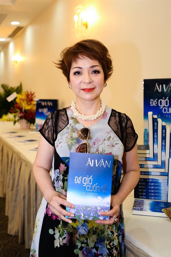 Những nghệ sĩ Việt lạc quan chiến đấu với bệnh ung thư-9