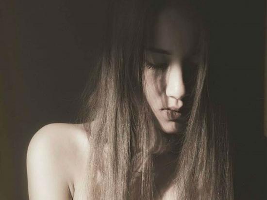 Không khởi tố vụ người mẫu ảnh nude tố cáo họa sĩ hiếp dâm