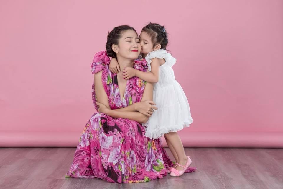 Để giữ lại nụ cười ngây thơ này, Mai Phương sẵn sàng vượt muôn trùng đớn đau dù bệnh tật hay khốn khó-8