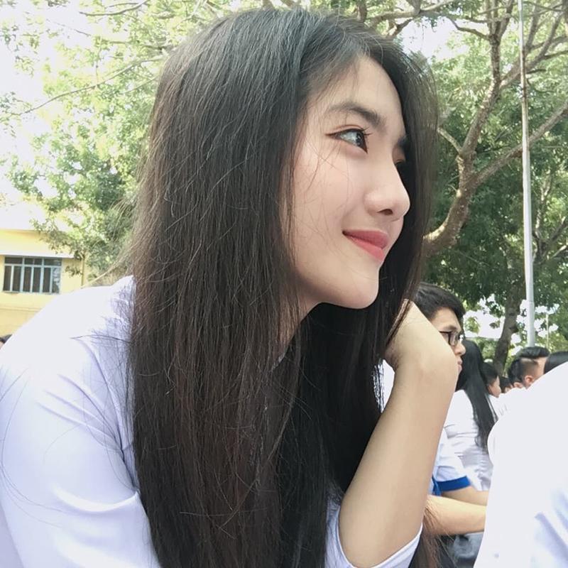 Thiếu nữ An Giang nổi tiếng với những bức ảnh góc nghiêng chụp bằng điện thoại-1