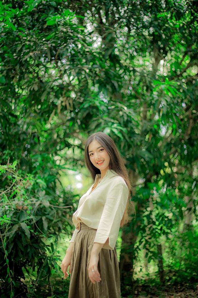 Thiếu nữ An Giang nổi tiếng với những bức ảnh góc nghiêng chụp bằng điện thoại-4