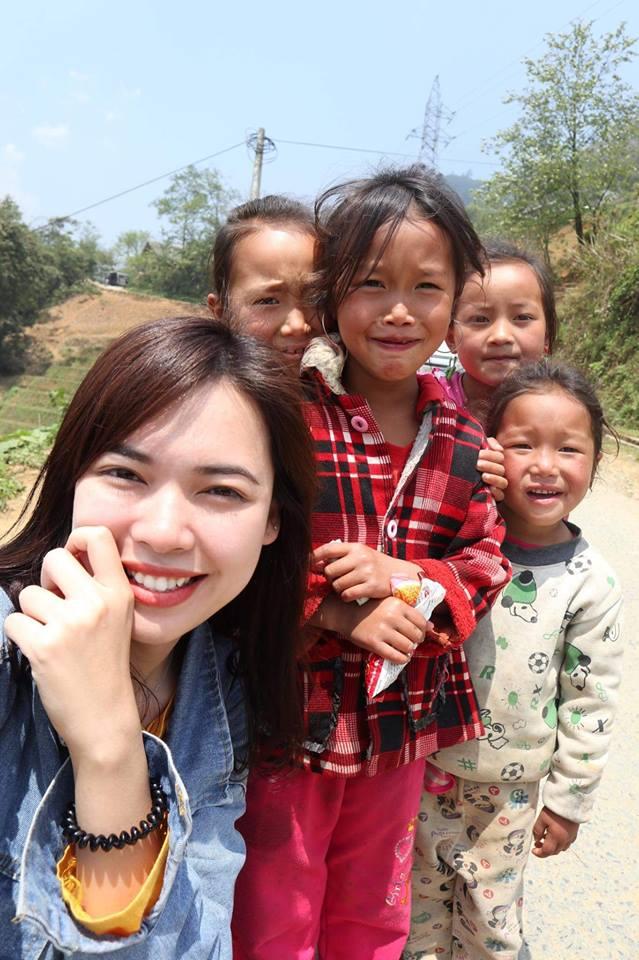 Dân mạng phát sốt trước ngoại hình cực nóng bỏng của nữ giảng viên Đại học Xây dựng-11