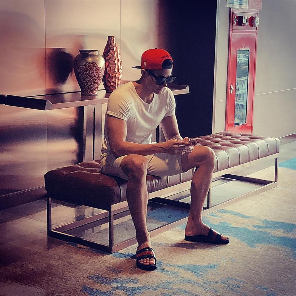 Angela Phương Trinh ra Hà Nội chỉ để ăn bữa trưa ngay trên giường-11