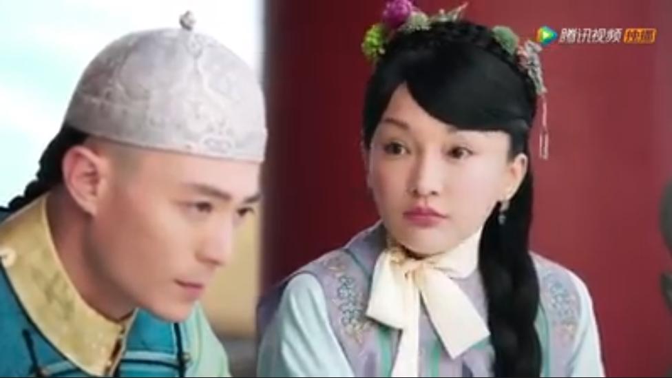 Hết hồn với tạo hình trong Hậu Cung Như Ý Truyện: Quý Phi đeo khuyên tai Mickey, Như Ý thắt nơ tiếp viên hàng không-5