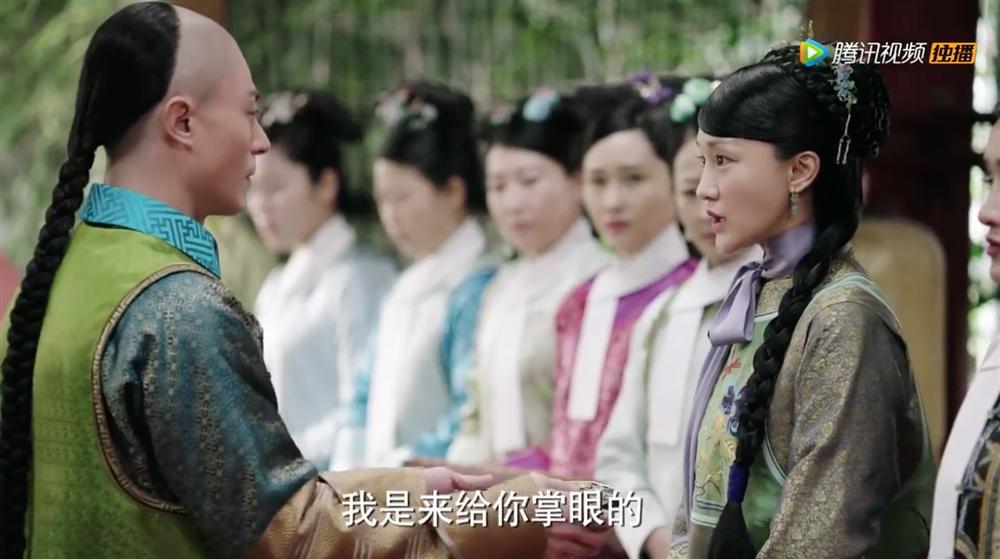 Hết hồn với tạo hình trong Hậu Cung Như Ý Truyện: Quý Phi đeo khuyên tai Mickey, Như Ý thắt nơ tiếp viên hàng không-8