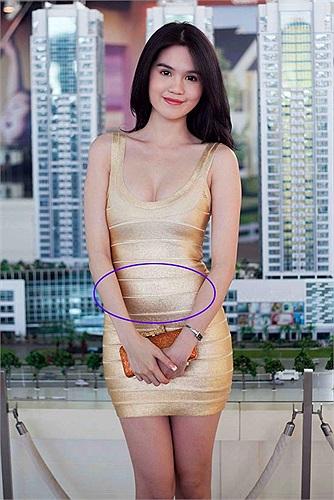 Sở hữu thân hình vệ nữ nhưng Hà Hồ, Ngọc Trinh lại thường xuyên bị váy áo tố giác vòng 2 như mang bầu-7