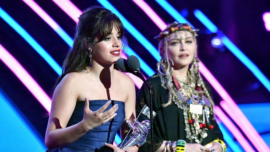 MTV VMAs 2018: Havana lập cú đúp, Camila Cabello vượt Ariana Grande-2