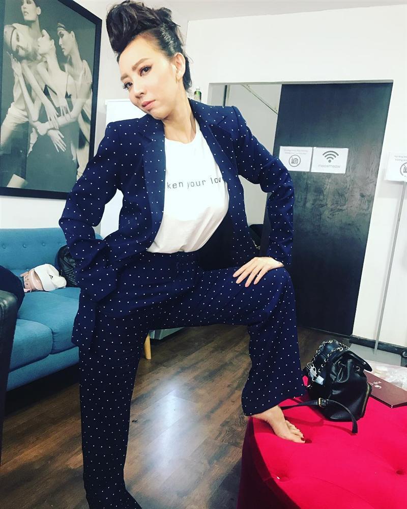 Từ sau khi phẫu thuật thẩm mỹ, hoa hậu hài Thu Trang ngày càng men mới lạ-2