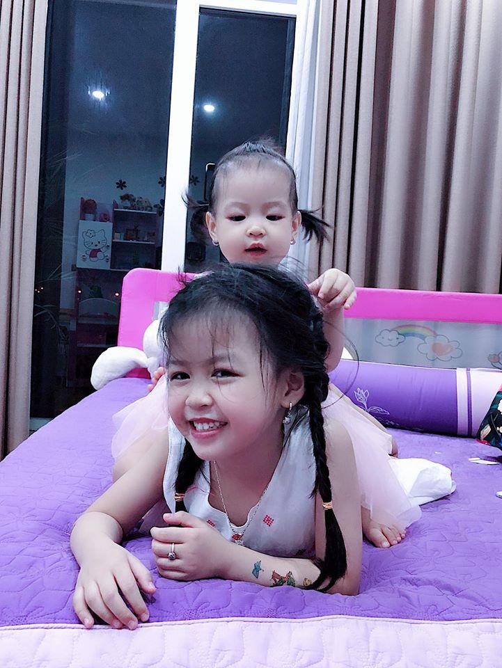 Đăng ảnh mừng ngày truyền thống ngành, nữ CSGT gây chú ý với nhan sắc thuộc hàng cực phẩm-6