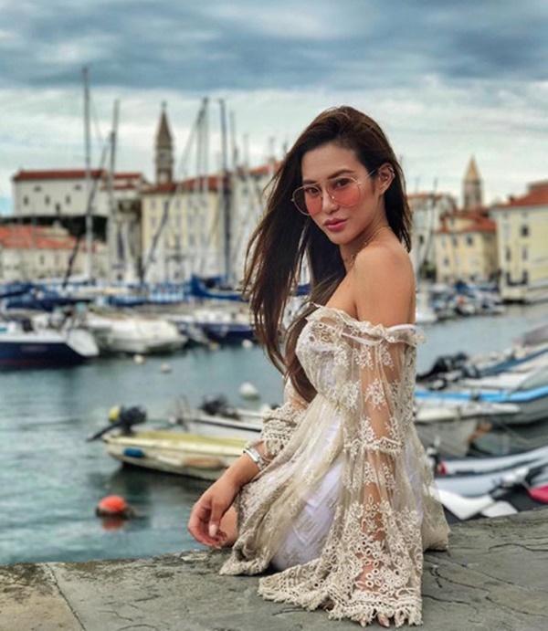 Cuộc sống giàu sang, nổi tiếng của ái nữ tỷ phú Hong Kong-2