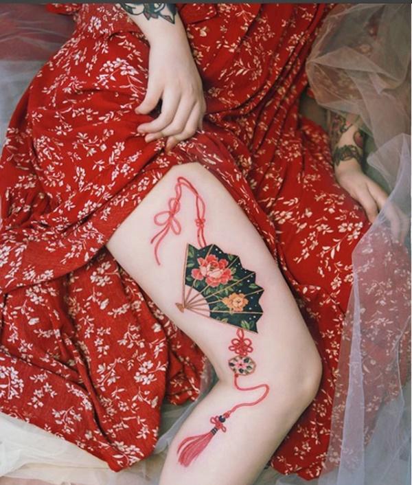 Phụ nữ Hàn đem cả vườn hoa lá lên ngực, đùi, hông...-3