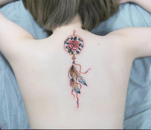 Phụ nữ Hàn đem cả vườn hoa lá lên ngực, đùi, hông...-10