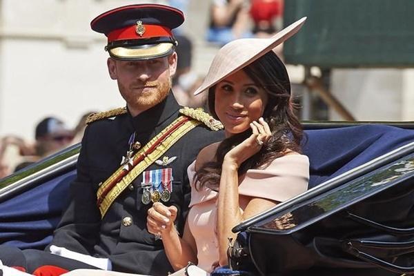 Gia đình Hoàng gia Anh đi nghỉ hè ở đâu?-8