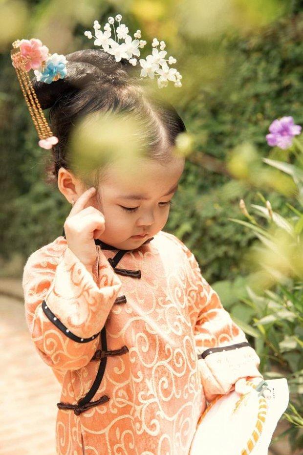 Nhóc tì người Việt hóa cung nữ Nguỵ Anh Lạc khiến dân tình mê mệt vì quá đáng yêu-8