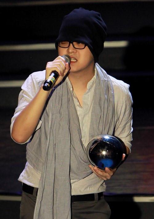 Đâu chỉ có thị phi, showbiz Việt vẫn ấm nồng tình nghệ sĩ khi đồng nghiệp không may vướng hoạn nạn tai ương-5