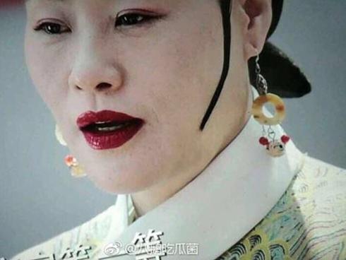 Đoàn phim phản bác về hoa tai chuột Mickey trong 'Như Ý truyện'