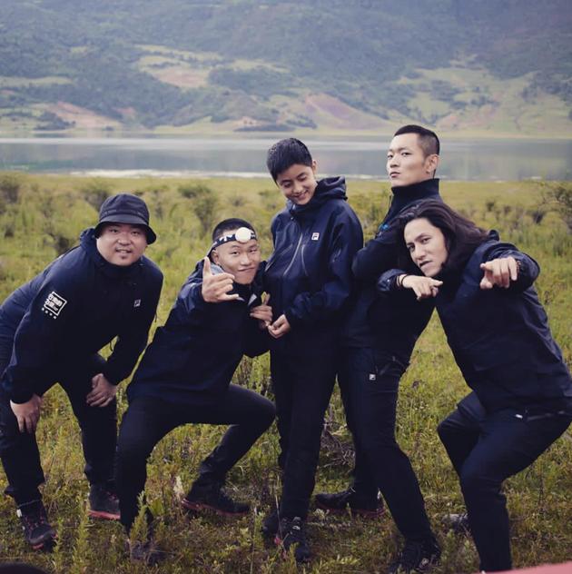 Giấu kín nhiều năm, vậy mà dung mạo cậu cả bí mật của Trần Khôn lại gây thất vọng vì xấu hơn bố-1