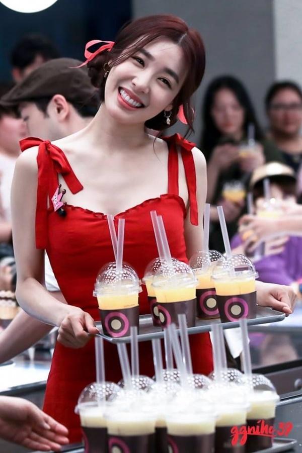 Xót xa trước hình ảnh thành viên SNSD gầy gò, tiều tụy như que tăm khi hoạt động solo tại Mỹ-2