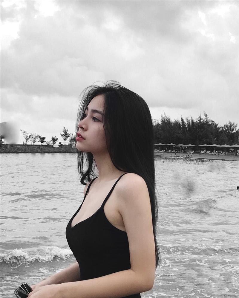 Hotgirl thế hệ mới sinh năm 2000, cao 1,7 m và đang du học ở Anh-2