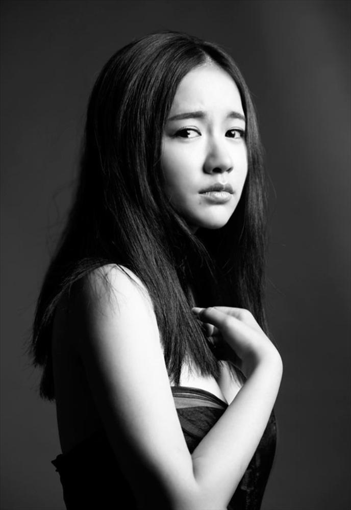 Giữ gìn thuần phong mỹ tục trên phim là thế, ai dè ngoài đời dàn phi tần Diên Hi công lược lại sexy khủng khiếp-14