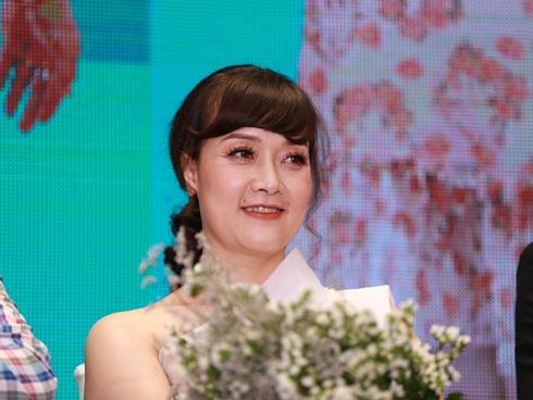 Từ một cậu bé đen như cục than, con trai nghệ sĩ hài Vân Dung đã lột xác không ngờ ở tuổi 18-8