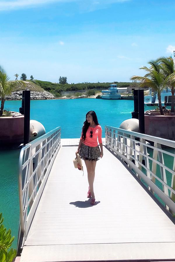 Ca sĩ Kavie Trần ngọt ngào bên biển-2