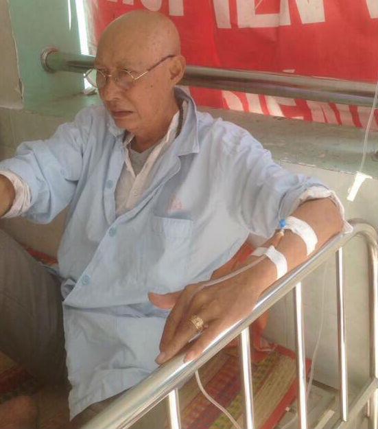 Diễn viên Lê Bình bị ung thư phổi, nằm cùng khoa với Mai Phương-1