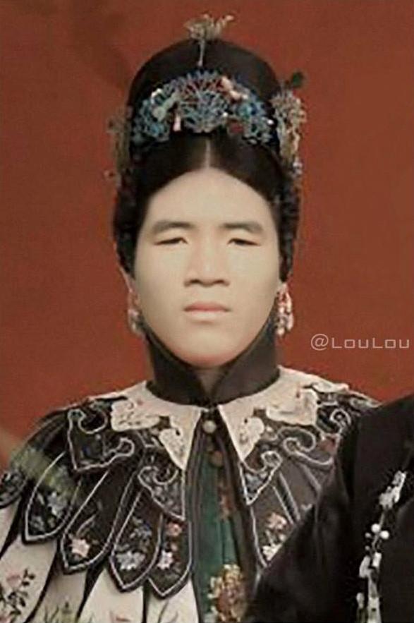 Trước giờ bóng lăn, dàn soái ca U23 Việt Nam bỗng hóa phi tần cực xinh đẹp trong Diên Hi Công Lược-7