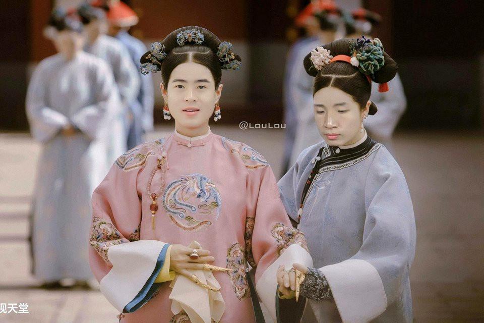 Trước giờ bóng lăn, dàn soái ca U23 Việt Nam bỗng hóa phi tần cực xinh đẹp trong Diên Hi Công Lược-10