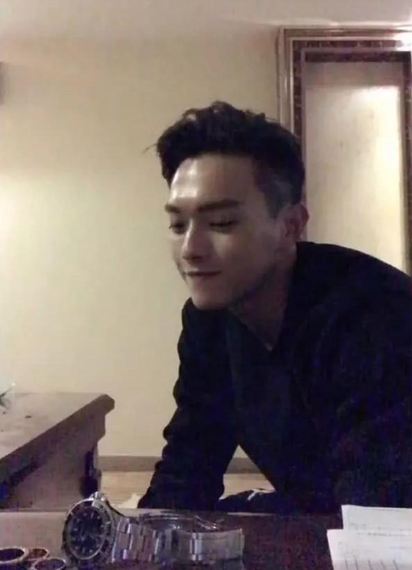 Loạt ảnh hồi đi học của Hứa Khải chứng minh Phú Sát Phó Hằng Diên Hi Công Lược đẹp trai từ trứng nước-5