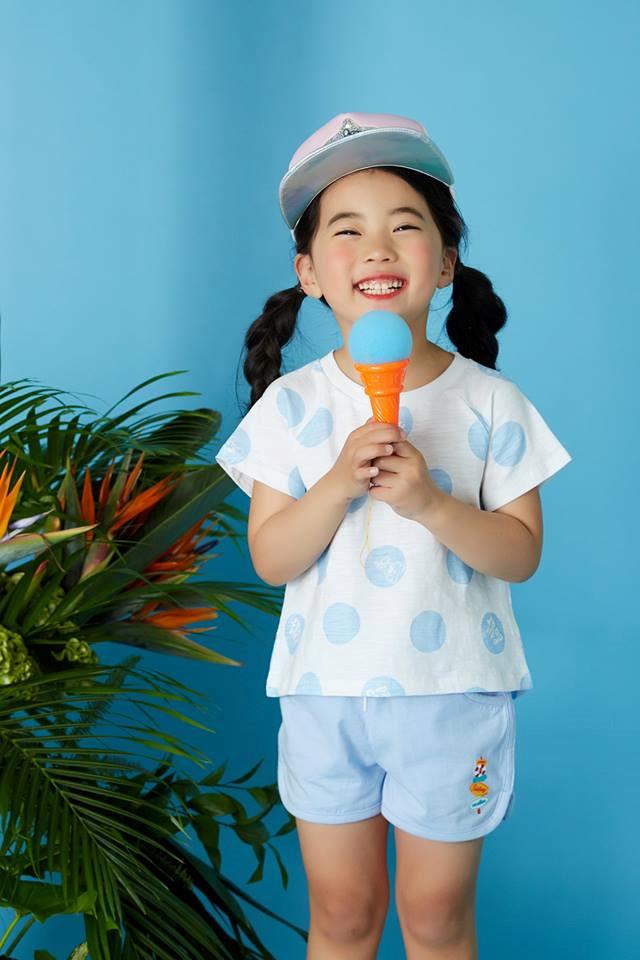 Bé gái Hàn trong clip Nói không với người lạ đã lớn, ra dáng chị gái-5