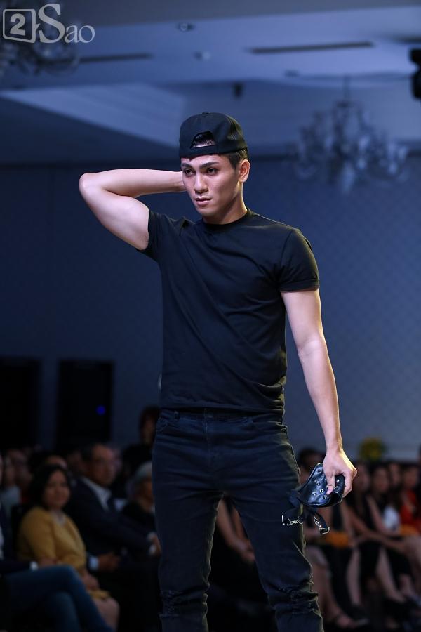 Chỉ mới vào top 36 nhưng thí sinh The Face trình diễn catwalk ra dáng người mẫu chuyên nghiệp lắm rồi-8