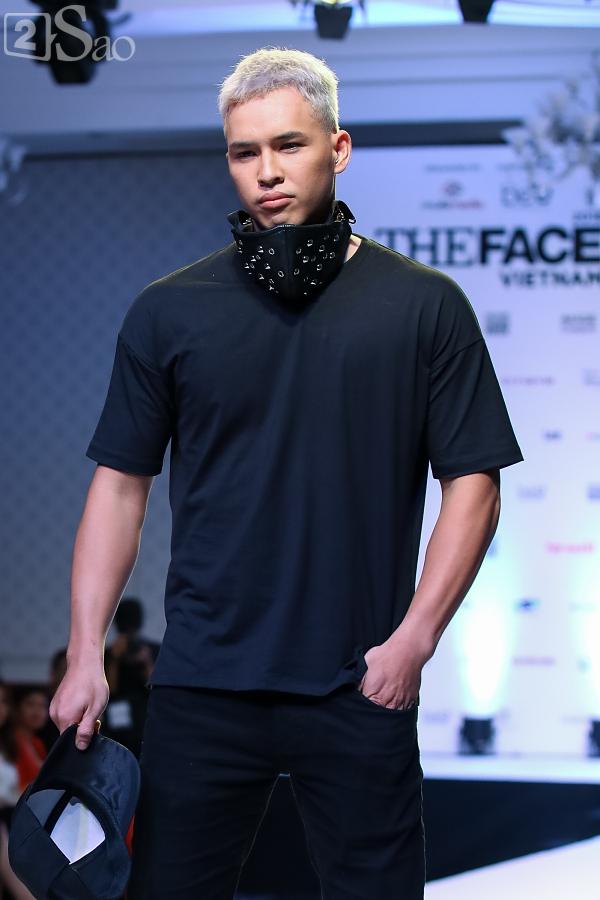 Chỉ mới vào top 36 nhưng thí sinh The Face trình diễn catwalk ra dáng người mẫu chuyên nghiệp lắm rồi-23