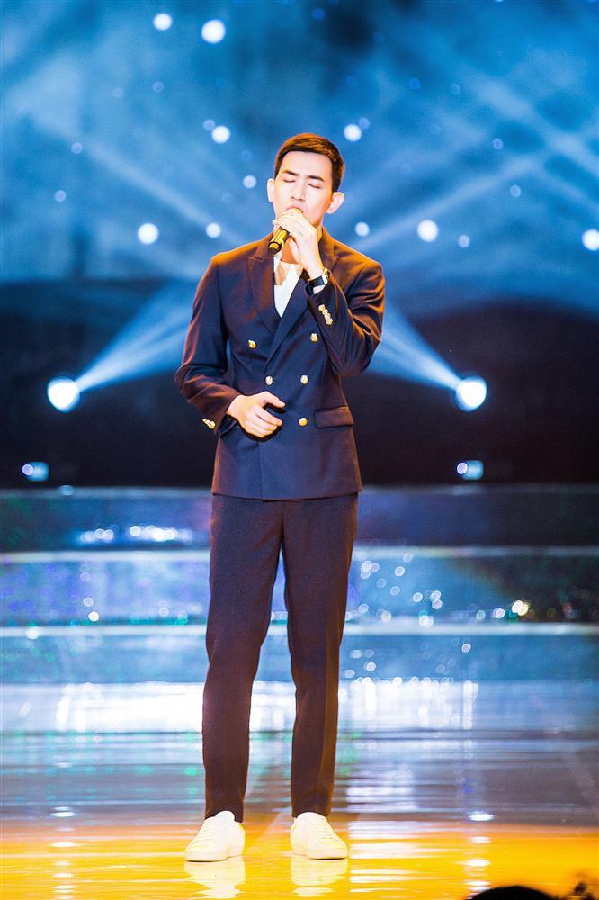 Nam thần Võ Cảnh bị chê hát rời rạc, thiếu cảm xúc khi debut với vai trò ca sĩ chuyên nghiệp-2