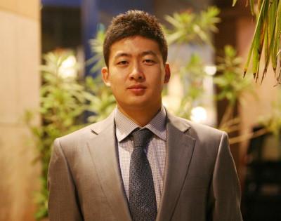 Dân mạng tìm kiếm soái ca trọng tài sau chiến thắng của Olympic Việt Nam-4